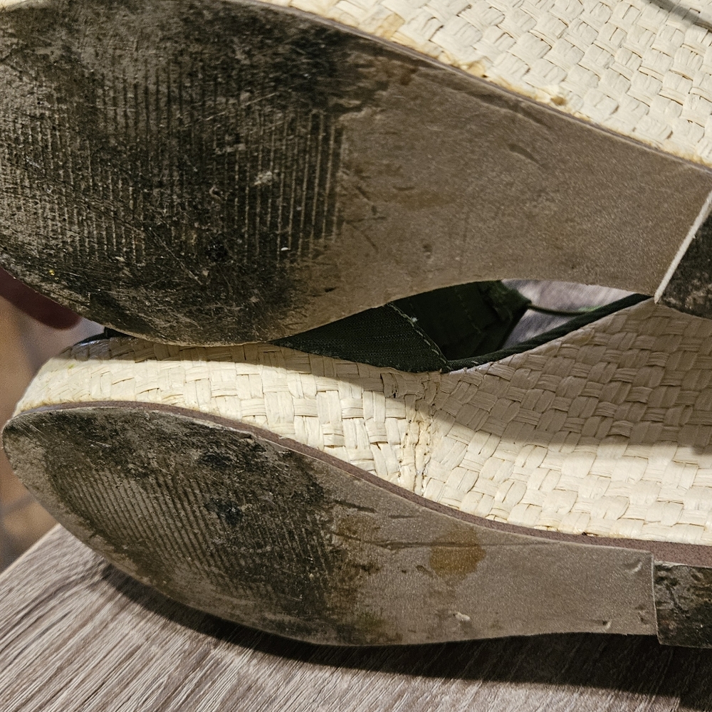Steve Madden Green Wedge Sandals Size 7 - Picture 6 of 7